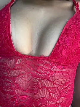 Snapshot of magrinha_hot chatting on March 1, 2026, 6:43 pm magrinha hot online show from March 1, 2026, 6:43 pm