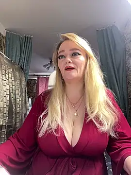 Snapshot of Sweet-blonde chatting on February 5, 2026, 9:14 am Sweet-blonde online show from February 5, 2026, 9:14 am