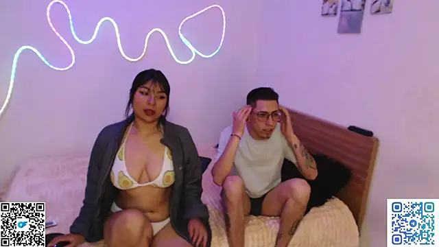 zoe-mate14 online show from March 12, 2026, 5:24 am