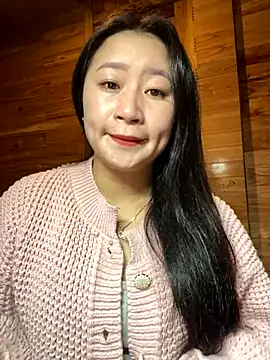 violet-00 online show from December 15, 2025, 1:32 am