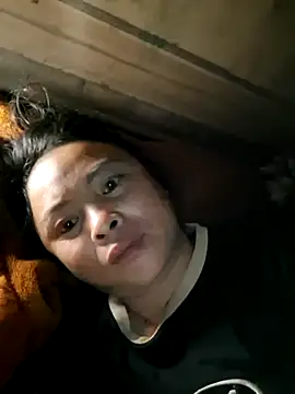 Snapshot of xuxulovezz chatting on November 10, 2025, 10:31 pm xuxulovezz online show from November 10, 2025, 10:31 pm