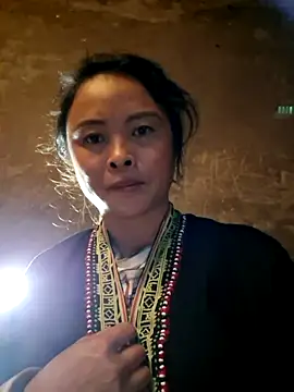 Snapshot of xuxulovezz chatting on November 11, 2025, 11:43 am xuxulovezz online show from November 11, 2025, 11:43 am