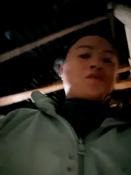 Snapshot of xuxulovezz chatting on November 14, 2025, 12:09 am xuxulovezz online show from November 14, 2025, 12:09 am