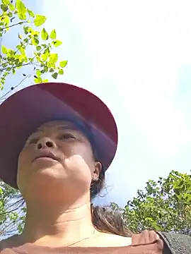 Snapshot of xuxulovezz chatting on November 15, 2025, 3:04 am xuxulovezz online show from November 15, 2025, 3:04 am