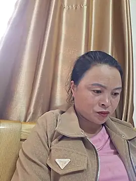 xuxulovezz online show from February 7, 2026, 9:13 am