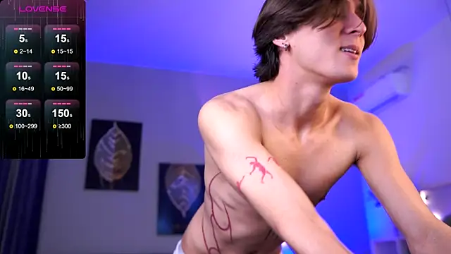 CleoStringer online show from October 30, 2025, 6:48 am