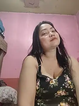 radiantbloom online show from January 13, 2026, 2:50 am