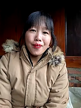 helenzz online show from November 19, 2025, 1:16 am