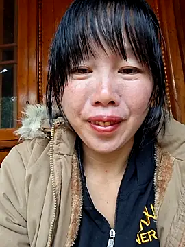 helenzz online show from November 21, 2025, 12:43 am