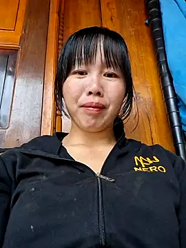 helenzz online show from November 22, 2025, 2:10 am