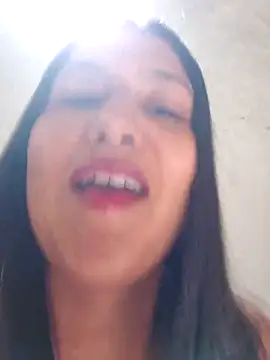 graziele00 online show from November 11, 2025, 11:10 am