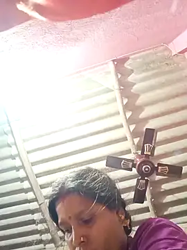 reya743 online show from December 1, 2025, 12:15 am