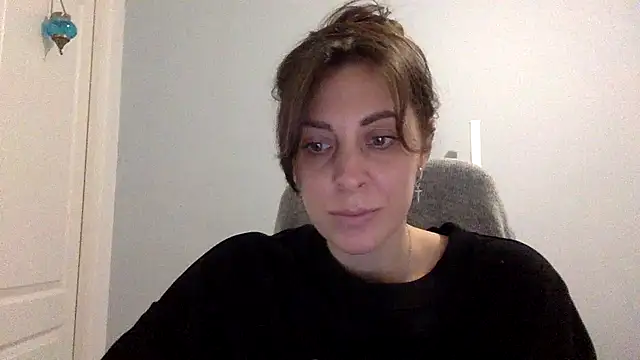 Myronell online show from November 9, 2025, 3:32 pm