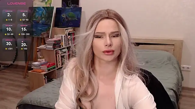 Snapshot of bbJ_one chatting on October 18, 2025, 11:00 am bbJ one online show from October 18, 2025, 11:00 am