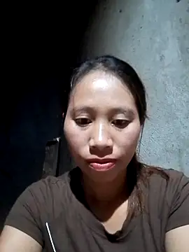 Snapshot of ruby-00 chatting on October 15, 2025, 10:43 pm ruby-00 online show from October 15, 2025, 10:43 pm