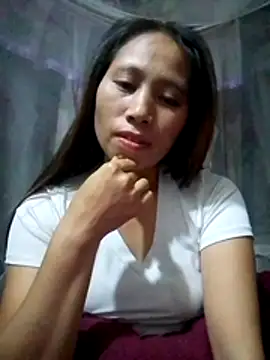 ruby-00 online show from November 21, 2025, 1:21 pm