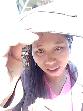 ruby-00 online show from November 26, 2025, 1:28 am