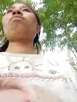 ruby-00 online show from December 2, 2025, 5:02 am