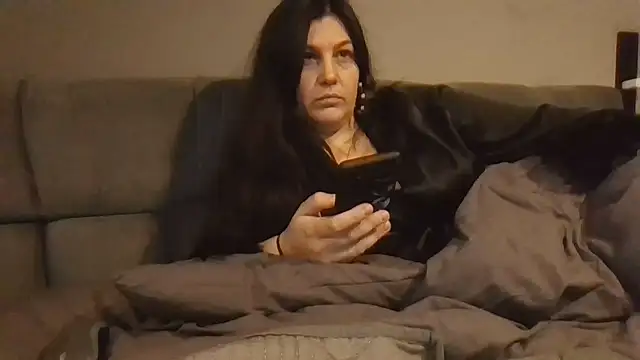 Feymaria online show from October 20, 2025, 2:06 pm