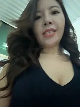 YINGZI-666 online show from October 15, 2025, 8:03 am
