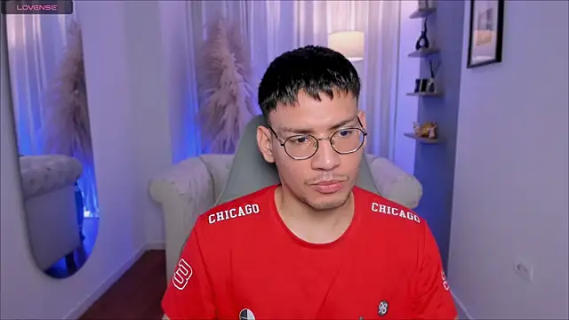 marcuswildx online show from November 27, 2025, 1:57 pm