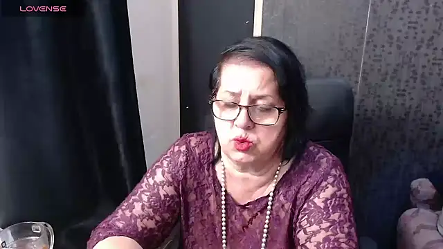 MissSanjanne online show from April 18, 2026, 6:56 pm