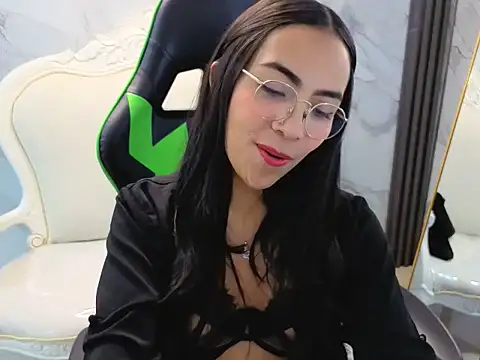 Katyrider a online show from October 3, 2025, 1:08 pm