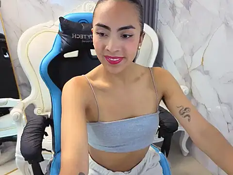 Katyrider a online show from October 5, 2025, 1:42 pm