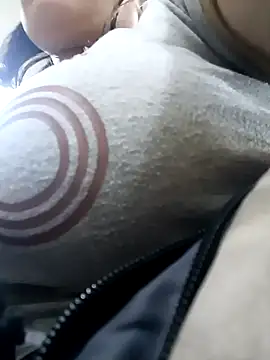 Mia-love-03 online show from November 4, 2025, 9:25 pm