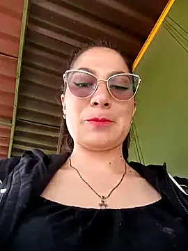 Mia-love-03 online show from November 28, 2025, 3:58 pm