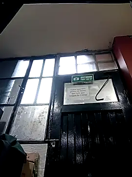 Mia-love-03 online show from December 4, 2025, 9:01 pm