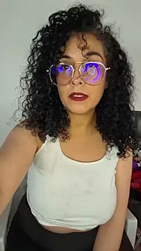 LondonHilton online show from February 16, 2026, 2:57 pm