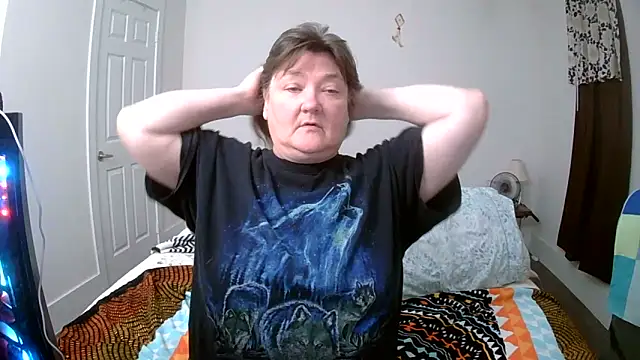 Buggy1965 online show from November 12, 2025, 1:11 pm