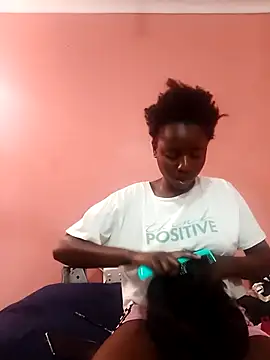 Snapshot of HotPetite_25 chatting on November 8, 2025, 4:40 pm HotPetite 25 online show from November 8, 2025, 4:40 pm