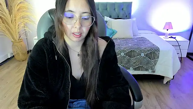 Nata Velvet online show from October 6, 2025, 1:08 pm
