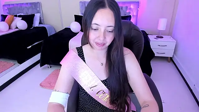 Nata Velvet online show from October 10, 2025, 1:43 pm