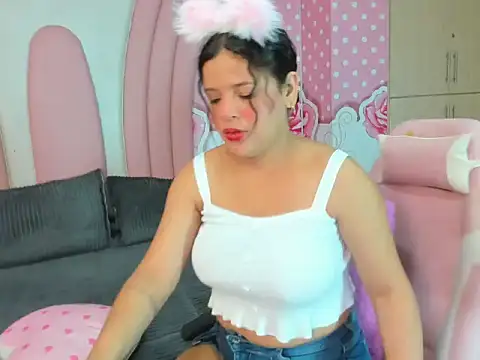 SofiaaBigBoobs online show from October 27, 2025, 12:09 pm