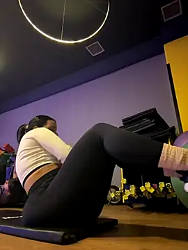 Anavalle online show from October 22, 2025, 9:03 pm