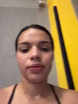 Anavalle online show from February 19, 2026, 7:21 pm