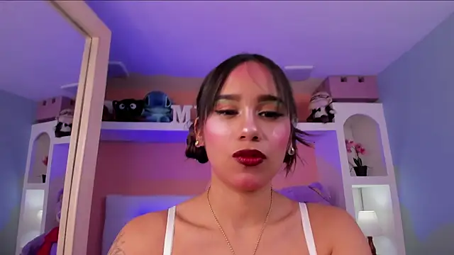 foxy samy online show from December 19, 2025, 6:04 pm