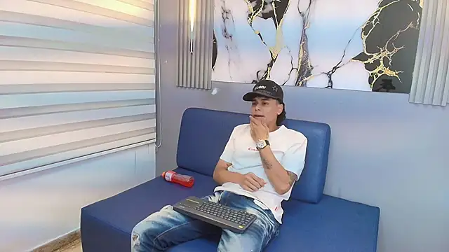 Frayhot777 online show from January 13, 2026, 7:52 pm