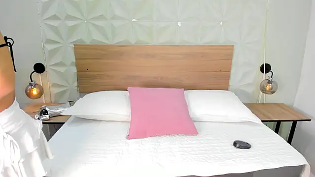 ValeryTrans  online show from February 21, 2026, 1:23 pm