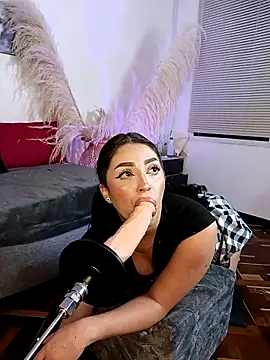 Snapshot of Zafira_ chatting on February 11, 2026, 6:24 pm Zafira online show from February 11, 2026, 6:24 pm