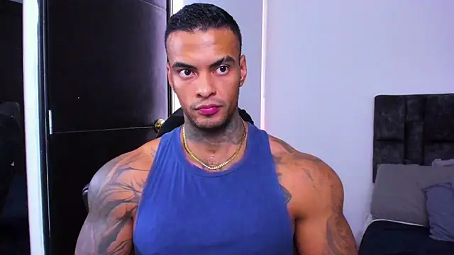 Snapshot of binmontana_ chatting on October 8, 2025, 8:39 pm binmontana  online show from October 8, 2025, 8:39 pm