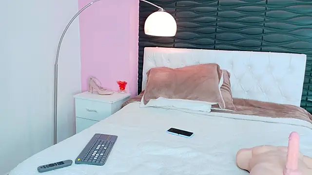 Snapshot of Valery_Nasty__ chatting on October 30, 2025, 1:34 pm Valery Nasty online show from October 30, 2025, 1:34 pm