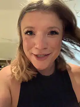 Seturselfonfire online show from October 11, 2025, 3:06 am