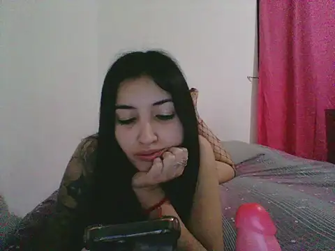 KarenG2025 online show from October 30, 2025, 3:52 am