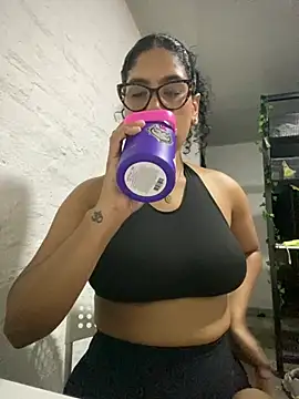 miiabrown18 online show from April 17, 2026, 12:02 am