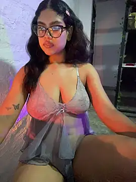 Snapshot of miiabrown18 chatting on July 16, 2026, 12:05 am miiabrown18 online show from July 16, 2026, 12:05 am
