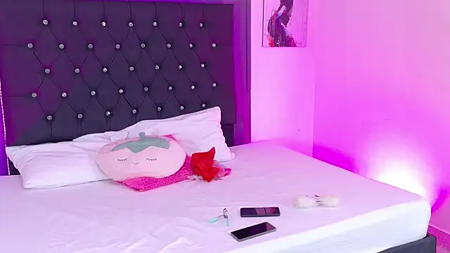 Kataaleya  12 online show from November 13, 2025, 11:53 am